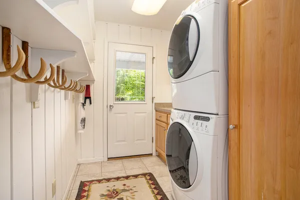 $1,999,000 | 2347 West Dowling Road, Delton, MI 49046