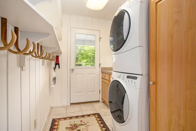 $1,999,000 | 2347 West Dowling Road, Delton, MI 49046