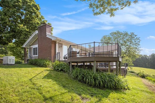 $1,999,000 | 2347 West Dowling Road, Delton, MI 49046