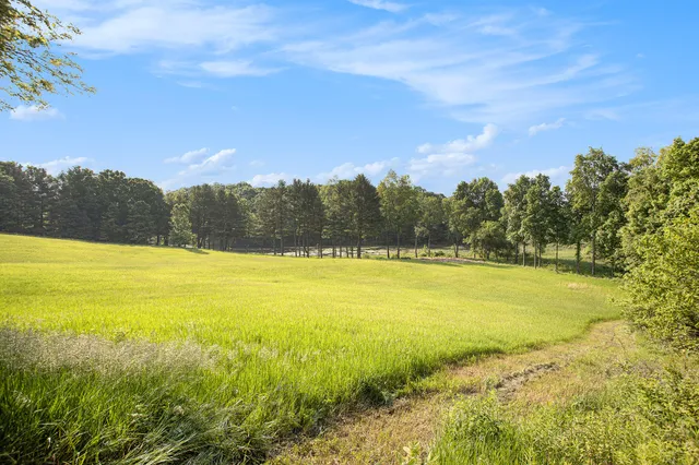 $1,999,000 | 2347 West Dowling Road, Delton, MI 49046