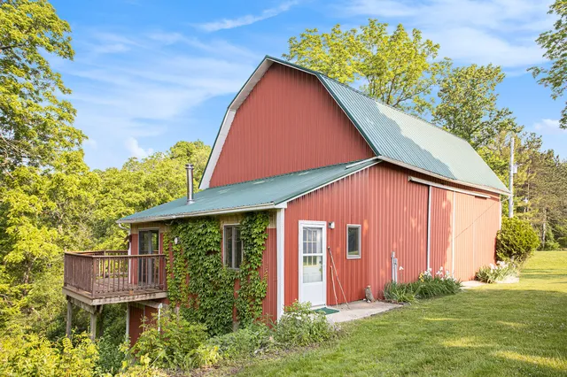 $1,999,000 | 2347 West Dowling Road, Delton, MI 49046