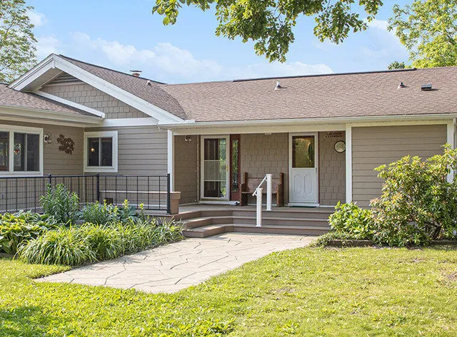 $1,999,000 | 2347 West Dowling Road, Delton, MI 49046