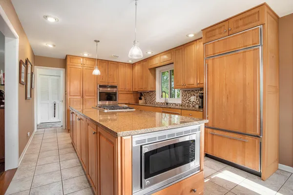 $1,999,000 | 2347 West Dowling Road, Delton, MI 49046