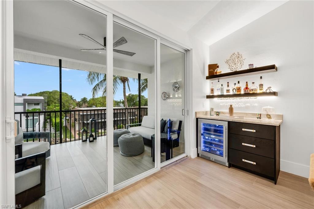 1540 Blue Point Avenue, Unit 201 Naples, FL 34102 - Photo 13 of 21