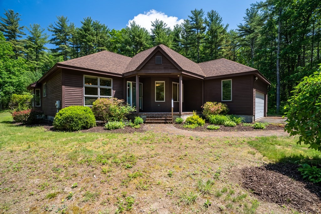 195 North Valley Road Pelham, MA 01002 - Photo 1 of 42