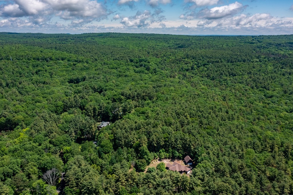 195 North Valley Road Pelham, MA 01002 - Photo 11 of 42