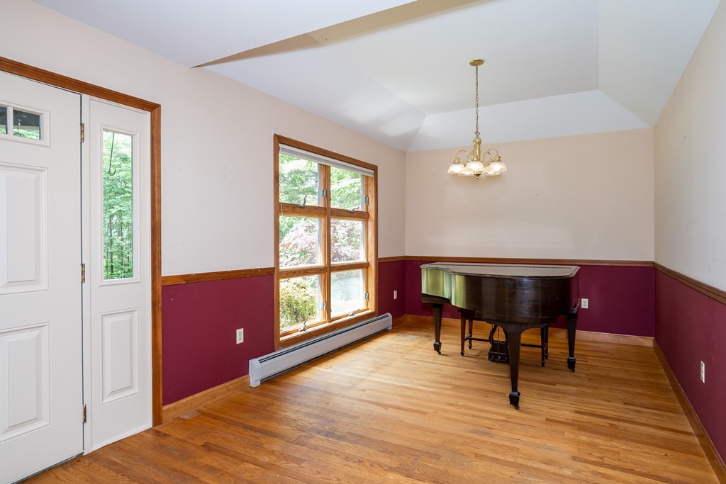 195 North Valley Road Pelham, MA 01002 - Photo 13 of 42