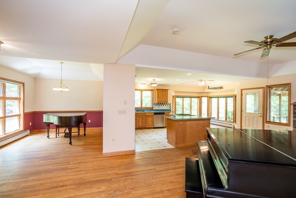 195 North Valley Road Pelham, MA 01002 - Photo 14 of 42