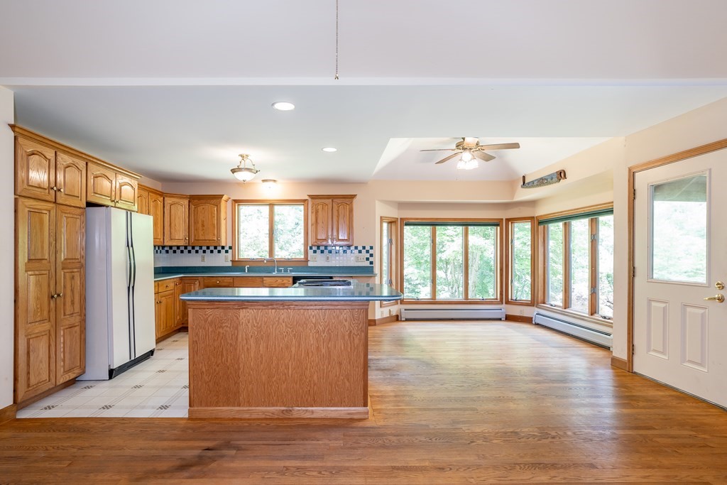 195 North Valley Road Pelham, MA 01002 - Photo 17 of 42