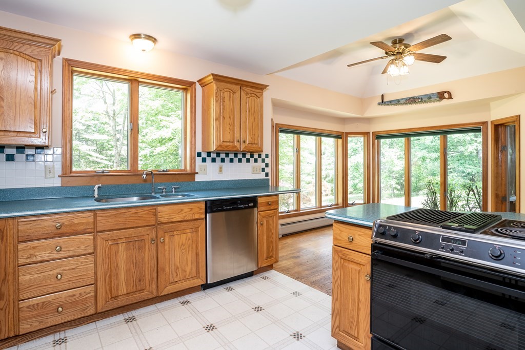 195 North Valley Road Pelham, MA 01002 - Photo 27 of 42