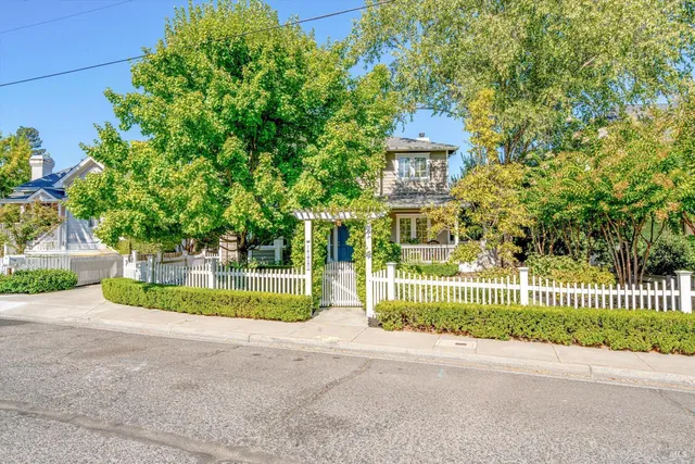 $2,650,000 | 1540 Allyn Avenue, St. Helena, CA 94574