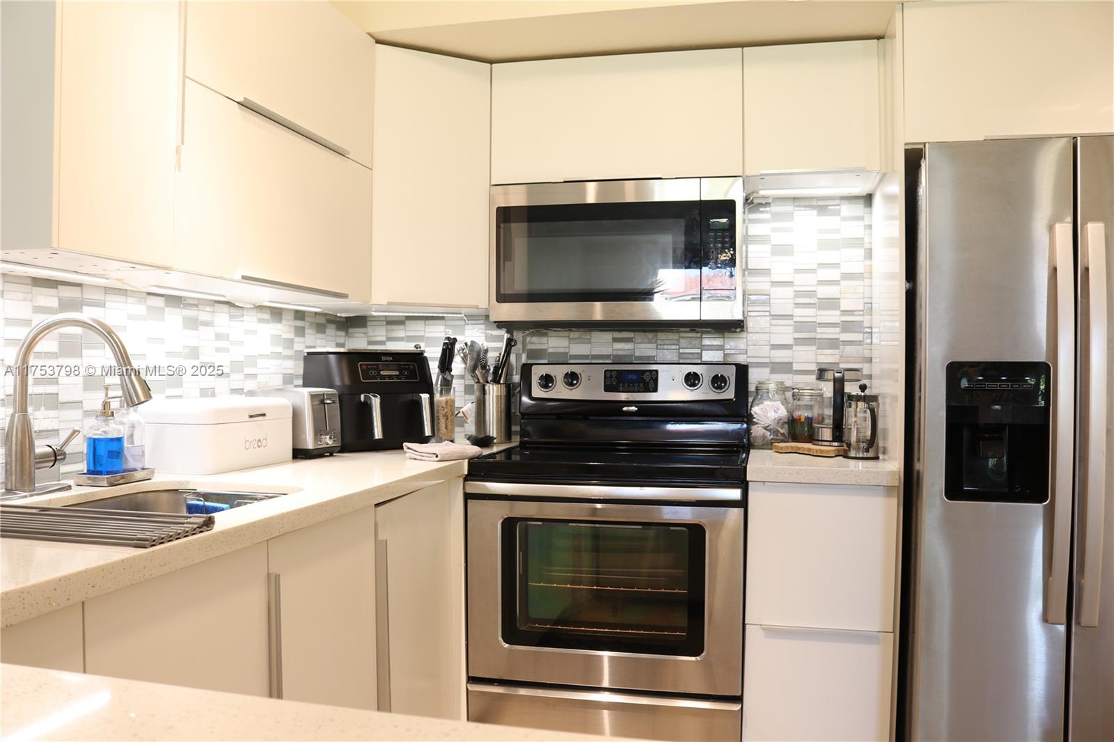 Boynton Beach Boynton Beach, FL 33435 - Photo 4 of 37