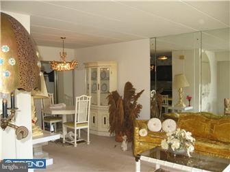 813 Red Lion Road, Unit C2 Philadelphia, PA 19115 - Photo 4 of 12 Dining Room