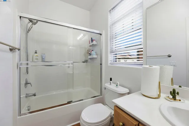 $1,450,000 | 1136 Taraya Terrace, Hercules, CA 94547