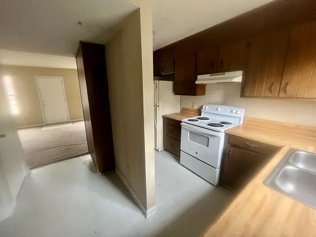 $299,900 | 1196 McArthur Drive, Valdosta, GA 31601