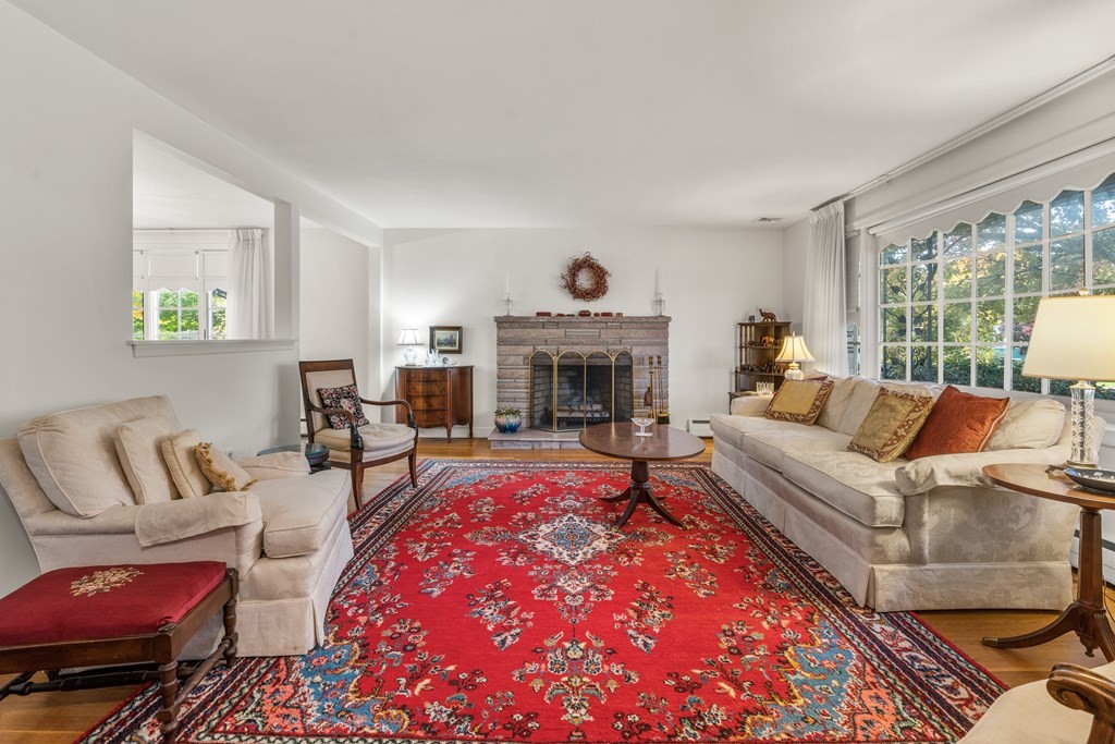17 Mossdale Road Boston, MA 02130 - Photo 5 of 33 Gallery Image 5