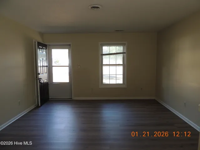 $1,250 | 228 Lakewood Drive, Jacksonville, NC 28546