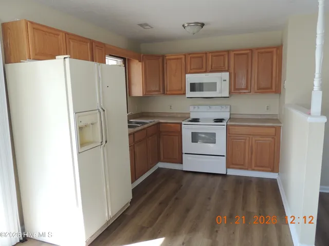 $1,250 | 228 Lakewood Drive, Jacksonville, NC 28546