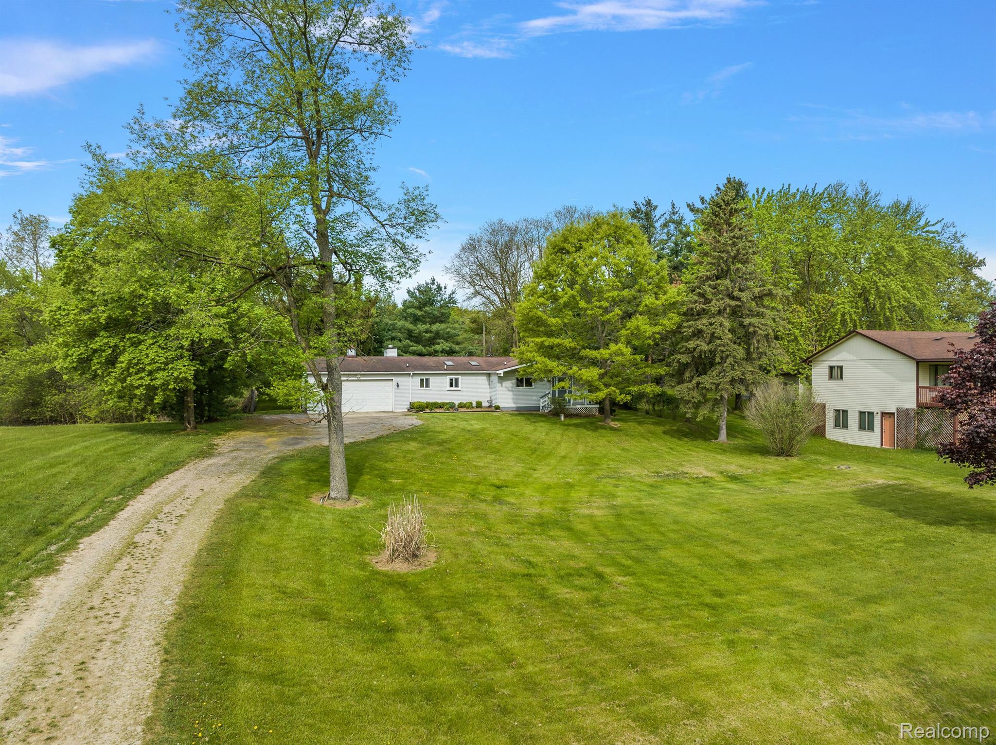 400 South Conklin Road Lake Orion, MI 48362 - Photo 4 of 46 Gallery Image 4