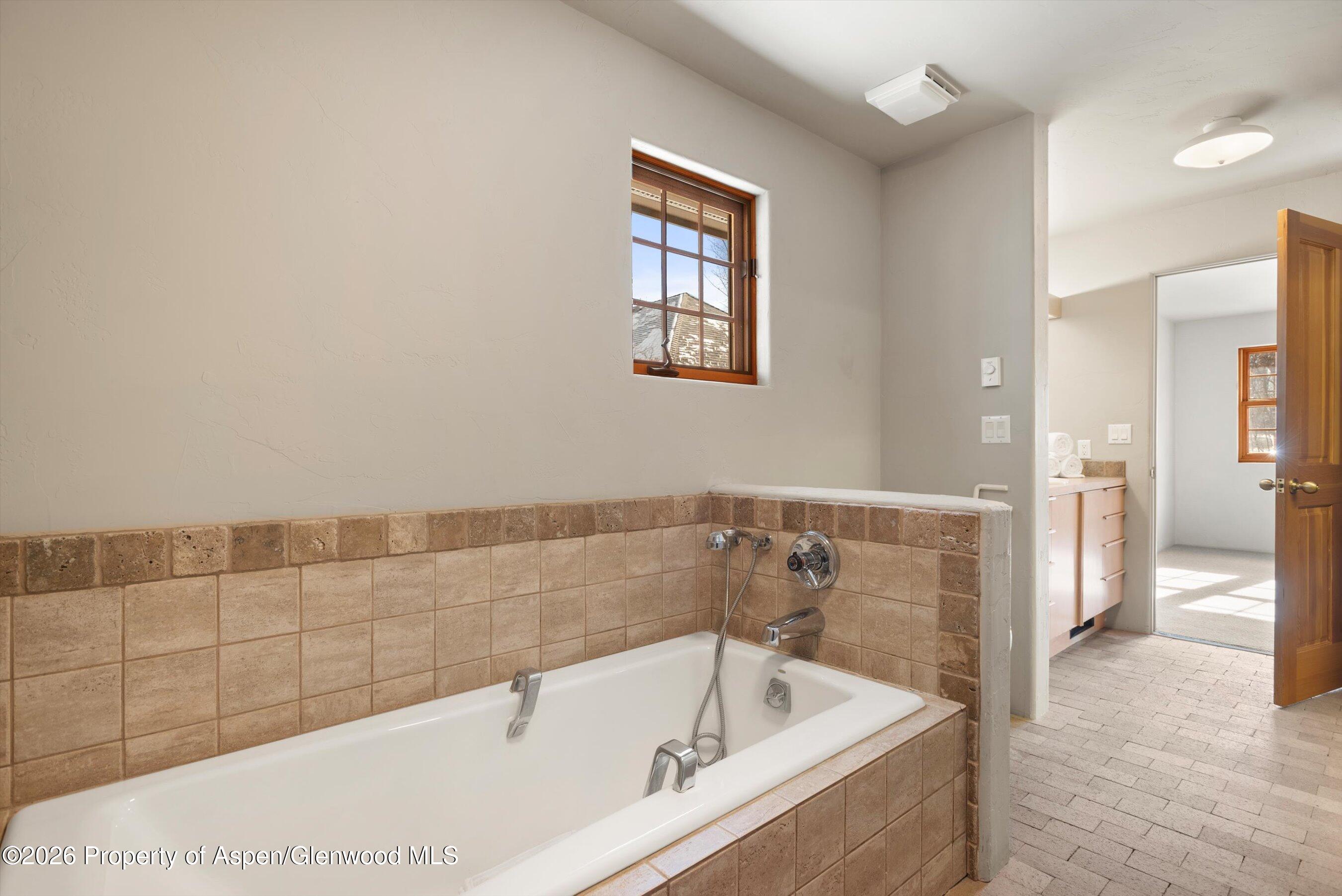 358 Euclid Avenue Carbondale, CO 81623 - Photo 17 of 36 15-358EuclidAve_251204011