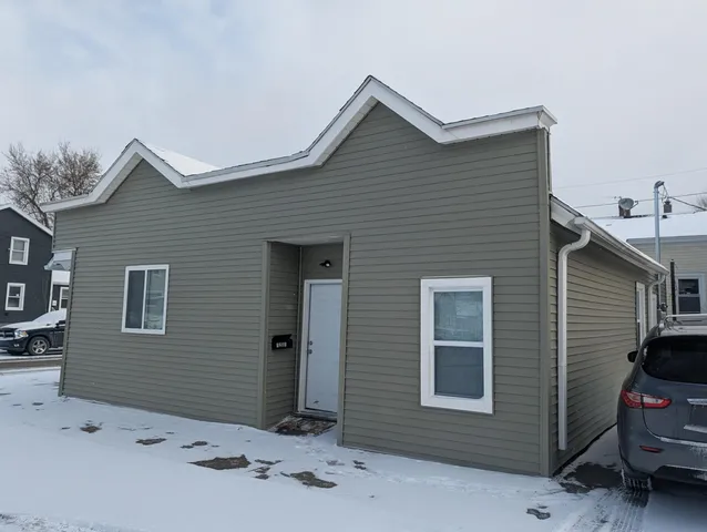 $160,000 | 1201 Center Street, Racine, WI 53403