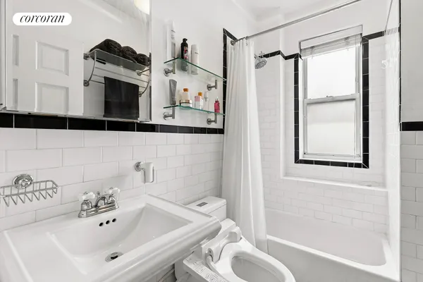 $699,000 | 875 West 181st Street, Unit 3A | Hudson Heights
