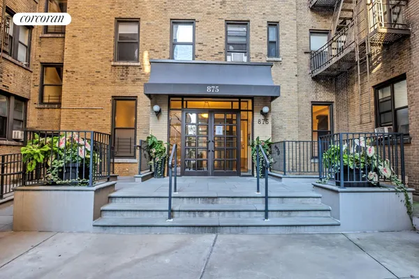 $699,000 | 875 West 181st Street, Unit 3A | Hudson Heights