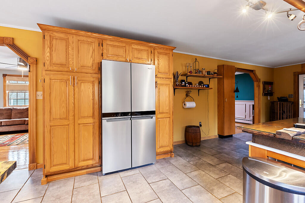 385 Pond Road Sidney, ME 04330 - Photo 18 of 61 33_BP5A0081_DxO_mls