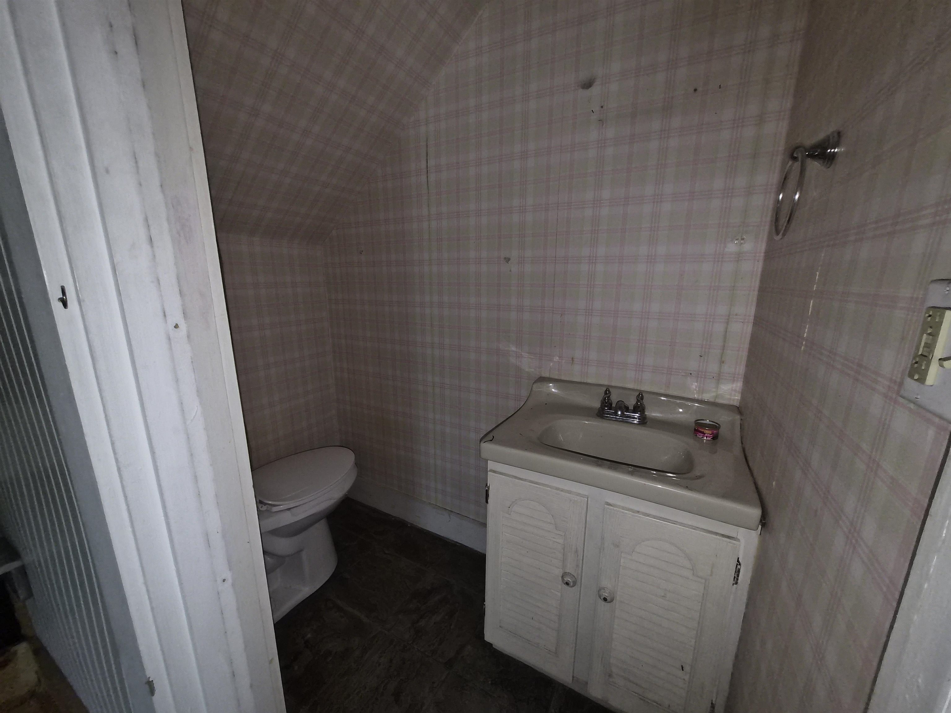21 C Street Barre, VT 05641 - Photo 10 of 18