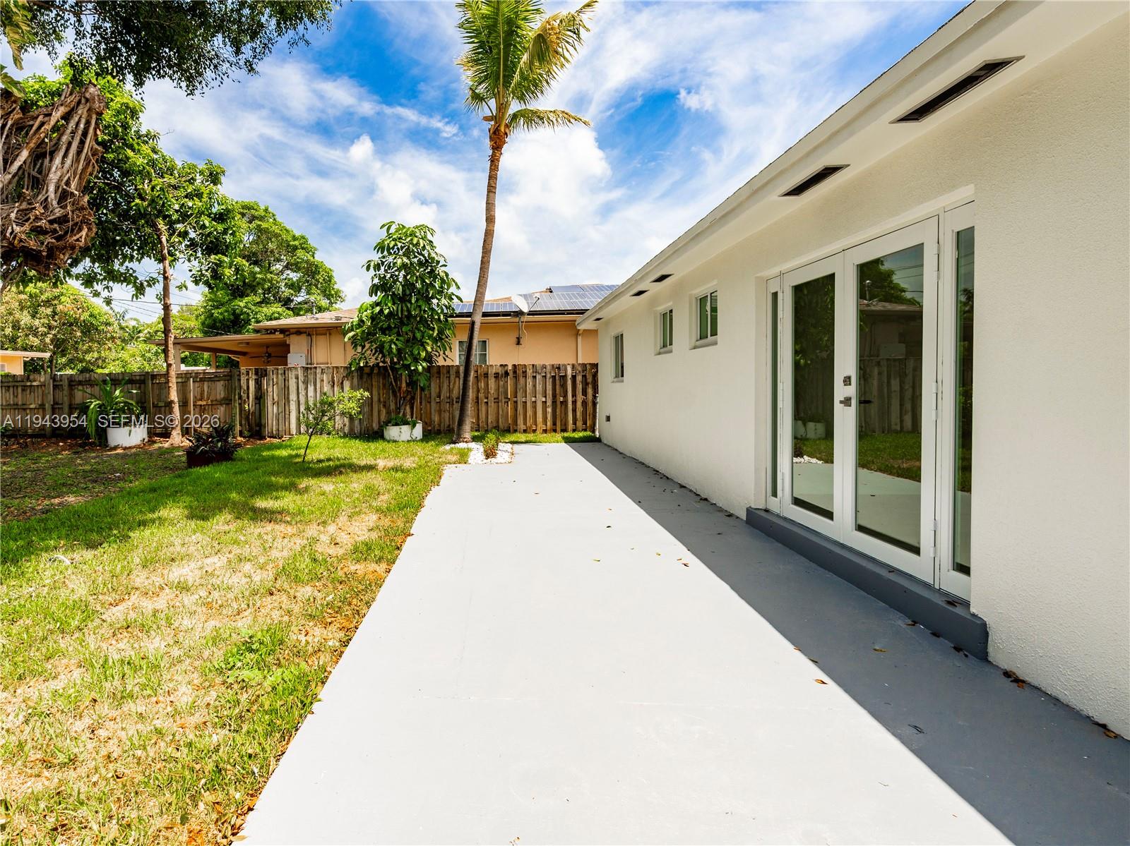 254 Southwest 4th Street Dania Beach, FL 33004 - Photo 28 of 33