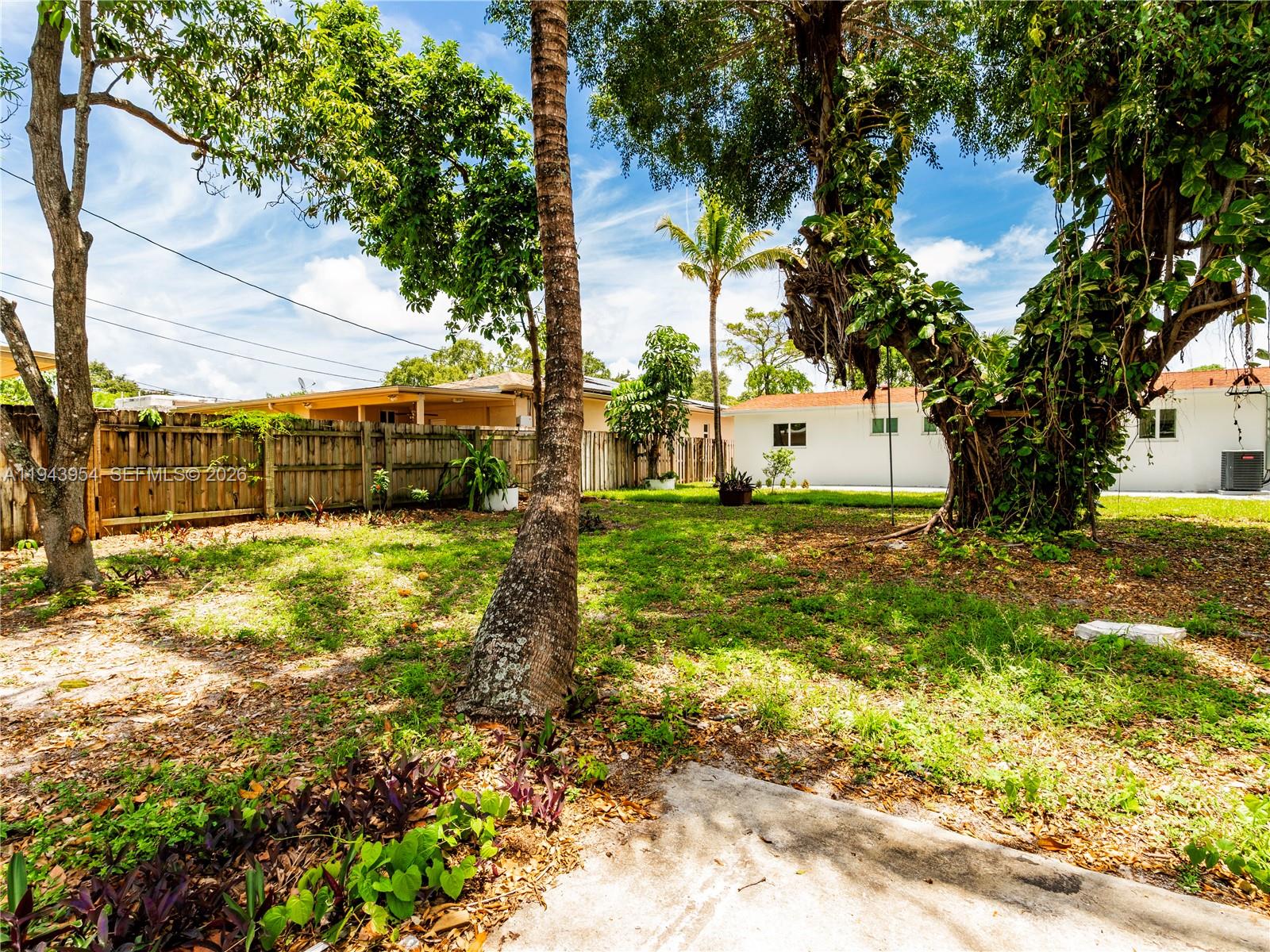 254 Southwest 4th Street Dania Beach, FL 33004 - Photo 30 of 33