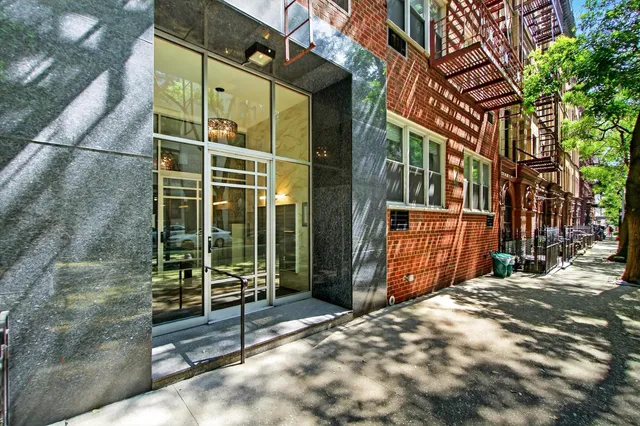 $299,999 | 321 East 89th Street, Unit 2B | Upper East Side