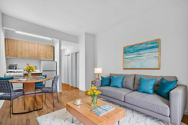 $299,999 | 321 East 89th Street, Unit 2B | Upper East Side