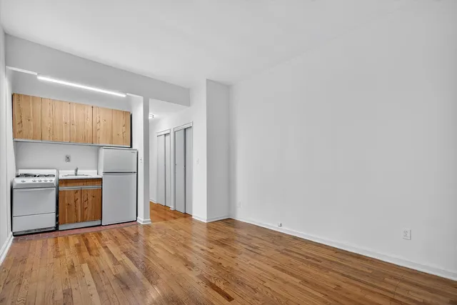 $299,999 | 321 East 89th Street, Unit 2B | Upper East Side