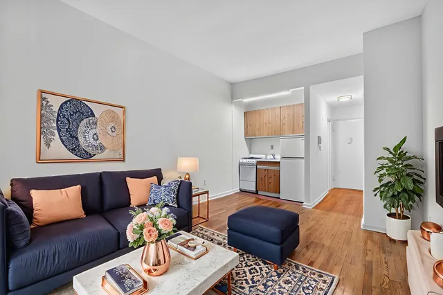 $299,999 | 321 East 89th Street, Unit 2B | Upper East Side