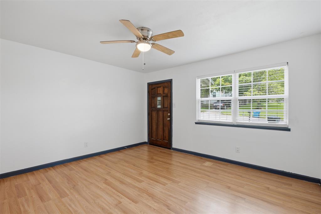 620 East Sears Street Denison, TX 75021 - Photo 17 of 25