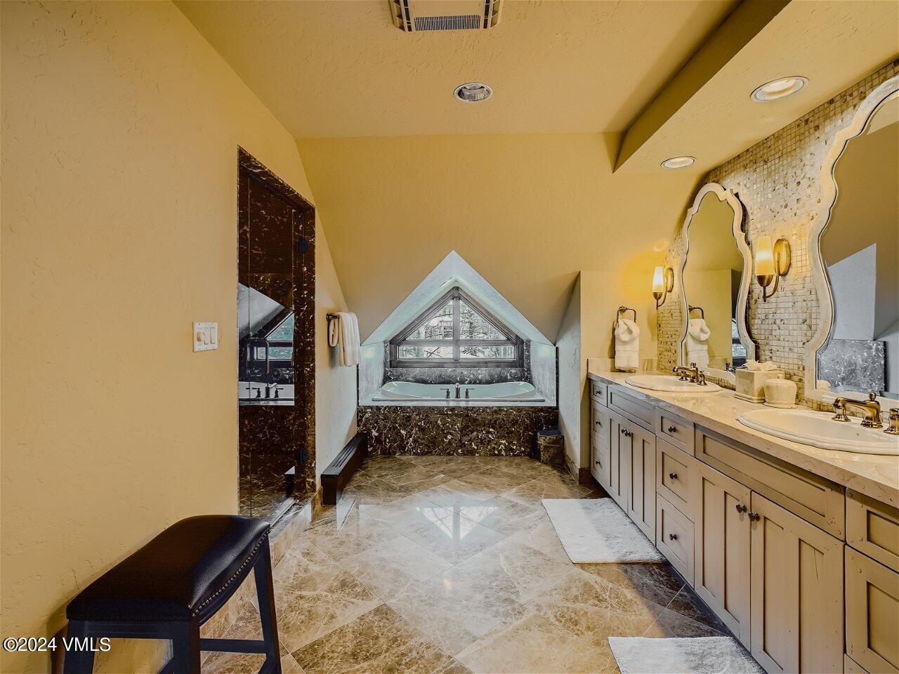62 Highlands Lane, Unit R306 Beaver Creek, CO 81620 - Photo 13 of 32