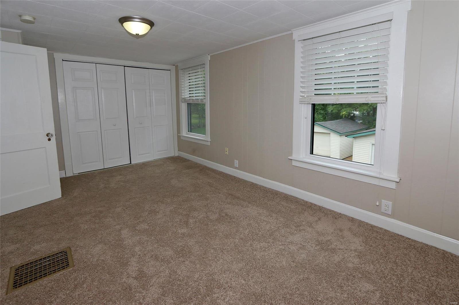 434 North Geyer Road Kirkwood, MO 63122 - Photo 17 of 29