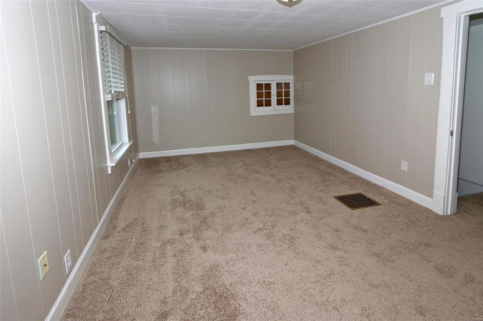 434 North Geyer Road Kirkwood, MO 63122 - Photo 19 of 29