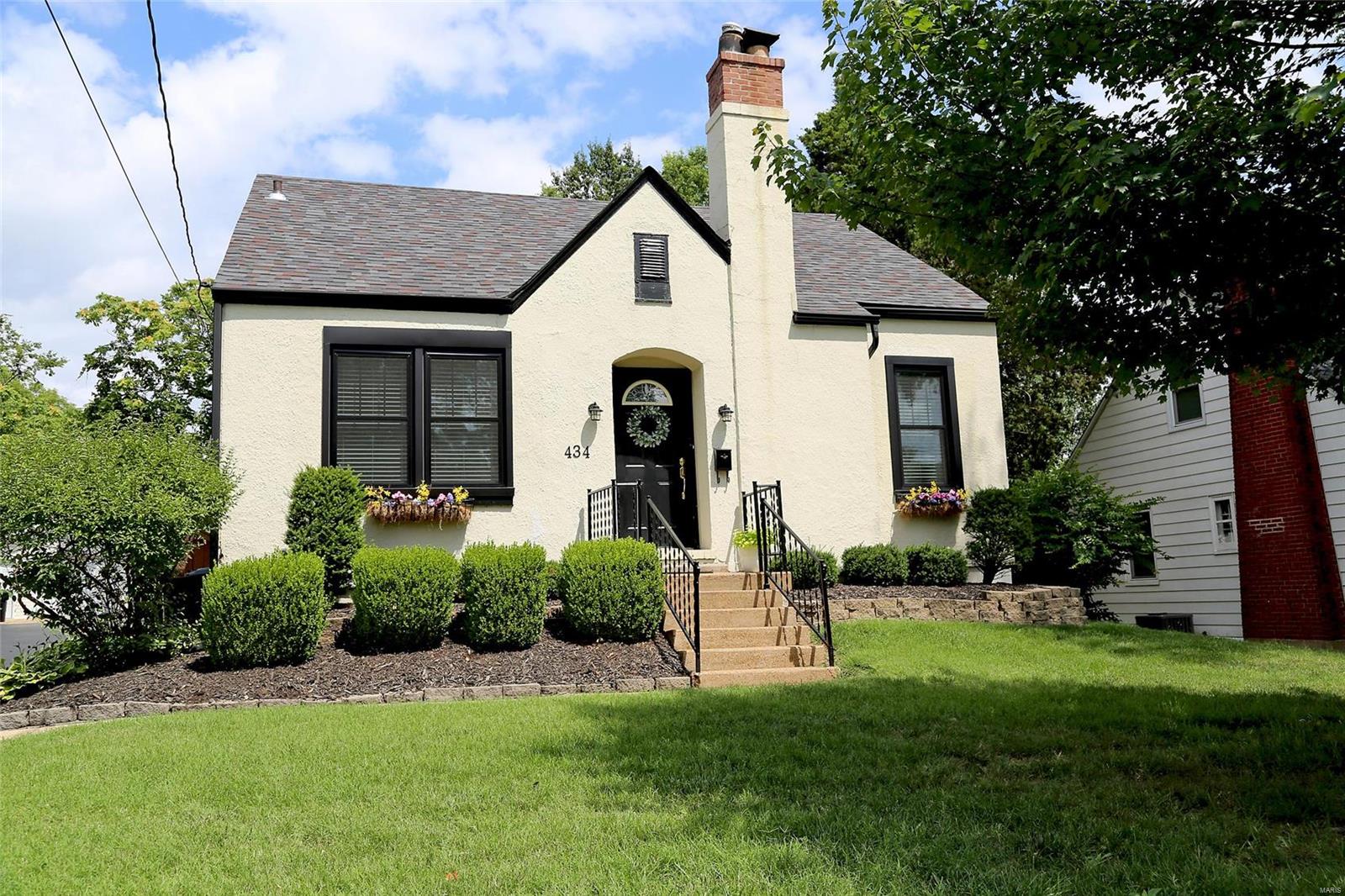 434 North Geyer Road Kirkwood, MO 63122 - Photo 2 of 29