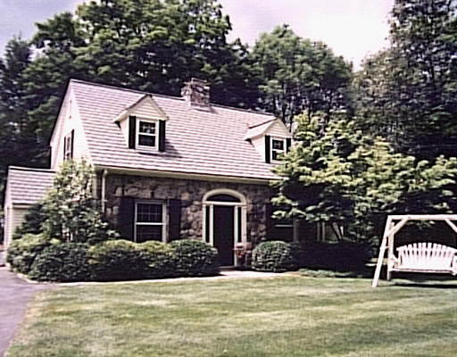 39 Plympton Road Sudbury, MA 01776 - Photo 2 of 2
