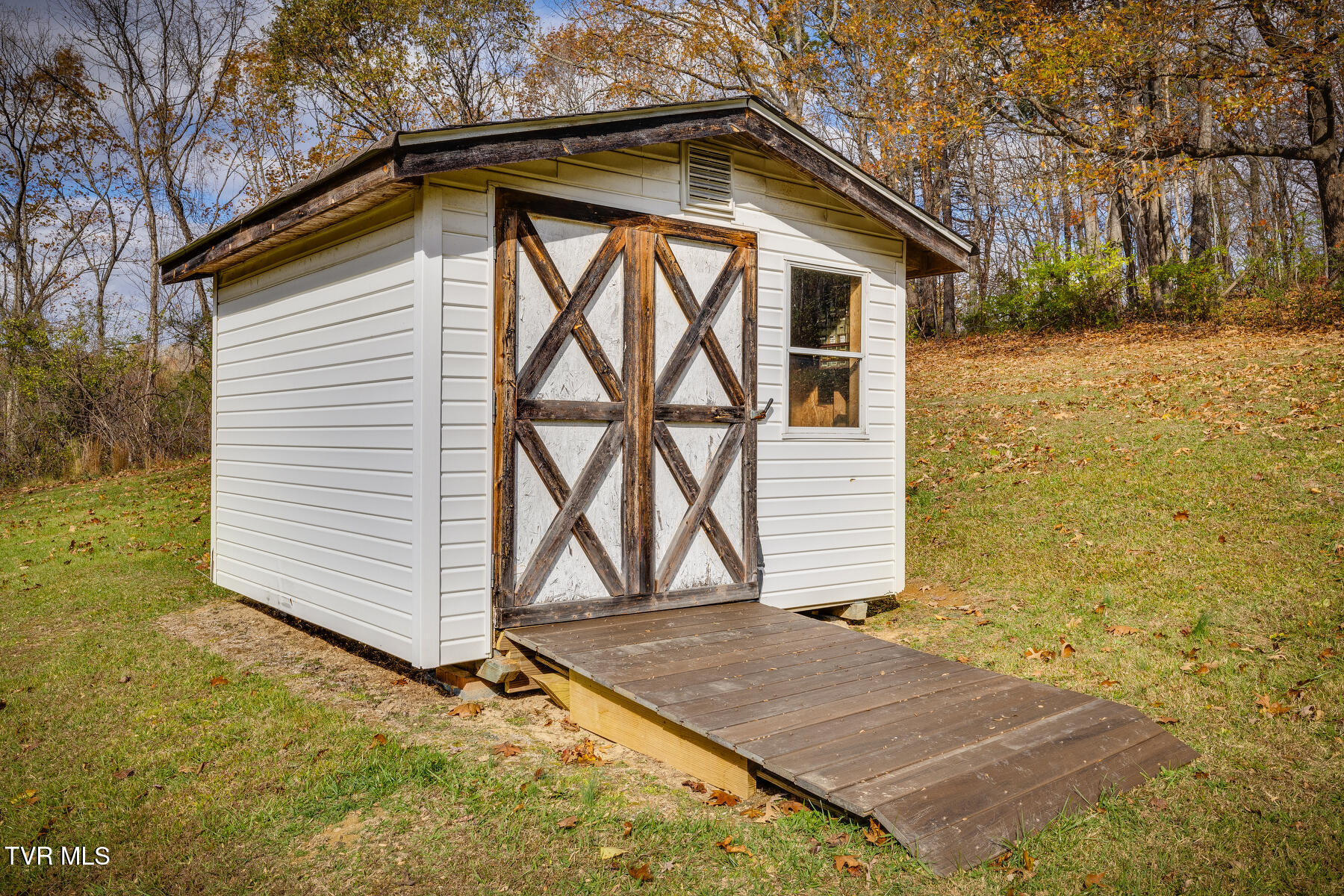 1731 Dave Buck Road Johnson City, TN 37601 - Photo 25 of 31 025