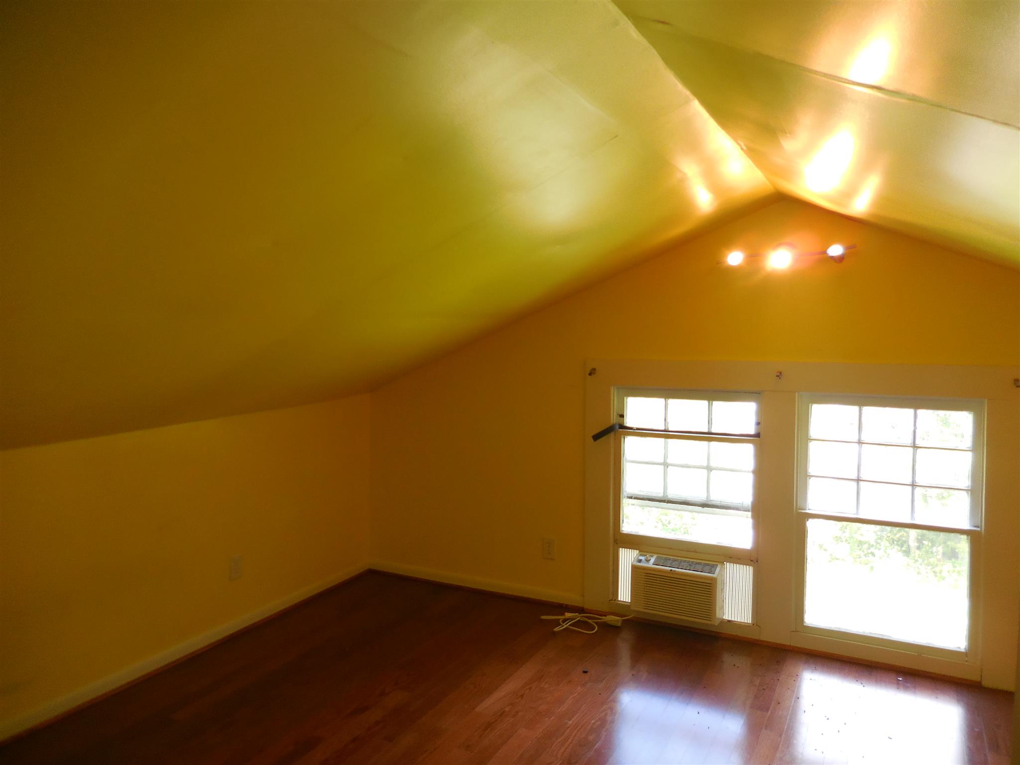 301 Main Street Prospect, TN 38477 - Photo 20 of 20 Upstairs Bedroom