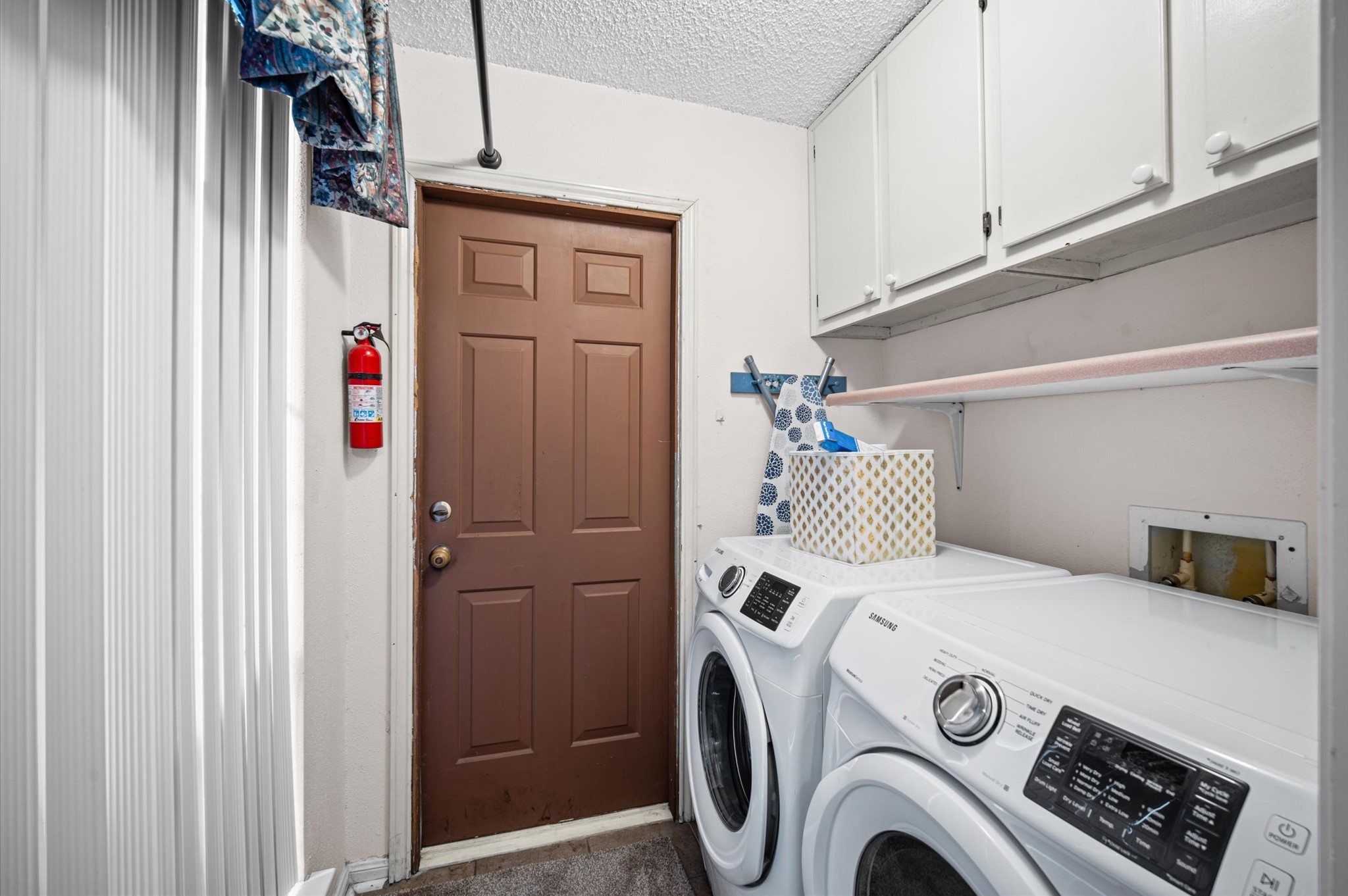 6903 Bullinger Drive Spring, TX 77379 - Photo 18 of 27 Laundry Room
