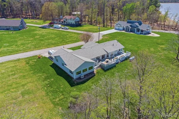 $350,000 | 38 Harbor Drive, Carlyle, IL 62231