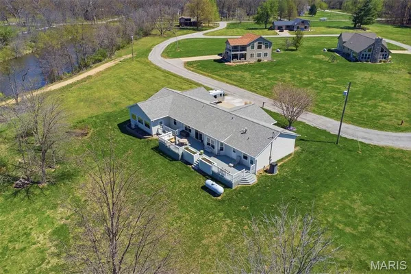 $350,000 | 38 Harbor Drive, Carlyle, IL 62231