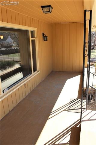 1014 West Cheyenne Road Colorado Springs, CO 80906 - Photo 4 of 32 Covered Front Patio!