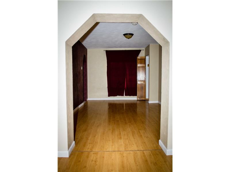 88 Oakwood Road Pittsburgh, PA 15205 - Photo 3 of 23 Dining Room.