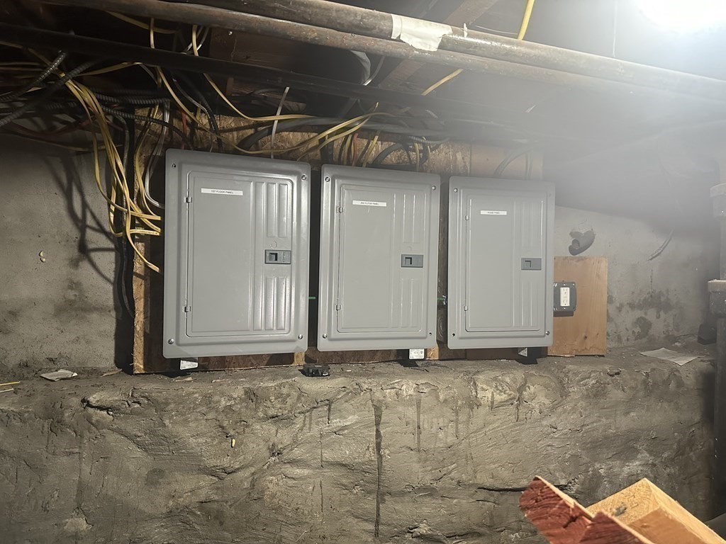 113 Boston Street Methuen, MA 01844 - Photo 16 of 19 a view of a garage