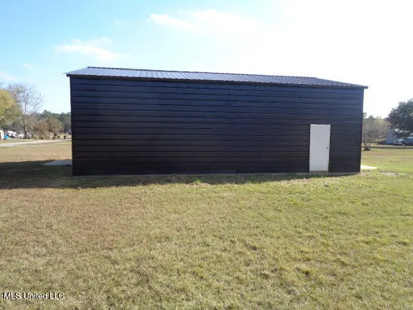 $190,000 | 24900 Highway 613, Lucedale, MS 39452